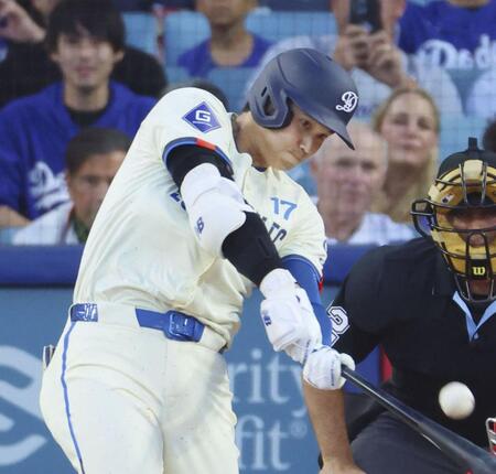 【動画】大谷翔平　16打席ぶりの安打は右中間フェンス直撃の三塁打　もう一伸びでスタンドイン　自身もホームランかと思ったよう