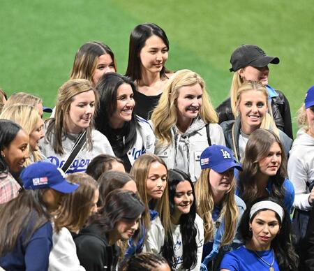 【写真】ド軍の豪華すぎ奥さま会　海辺の日本食の女子会が別世界！真美子夫人も参加