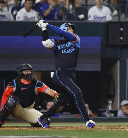 ＭＬＢ公式が大谷の偉業をたたえる「球宴史上でマウンドで勝利し、打席で本塁打を放った唯一の選手」ＳＮＳ「ルースよりすごい」