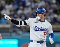 　４回、２点二塁打を放ったドジャース・大谷（共同）