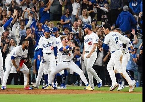 大谷選手の同僚 元Angelsの絆って」大谷翔平が元同僚をみつけてダッシュ 熱い