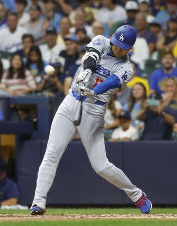 大谷翔平　逆転三冠へ打率４厘差　ナ・リーグ８７年ぶり偉業へ残り１試合「４安打以上」が目安