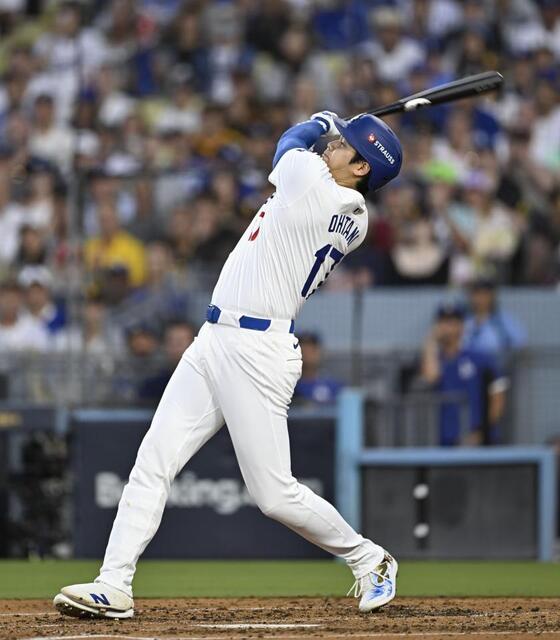 大谷 同点３ラン ポストシーズン絶叫１号