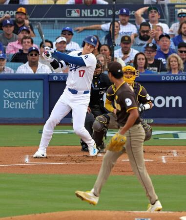 大谷翔平　ミスショットに思わず悔しげな表情　ダルビッシュとの対戦打率１割　８打席連続ノーヒットに