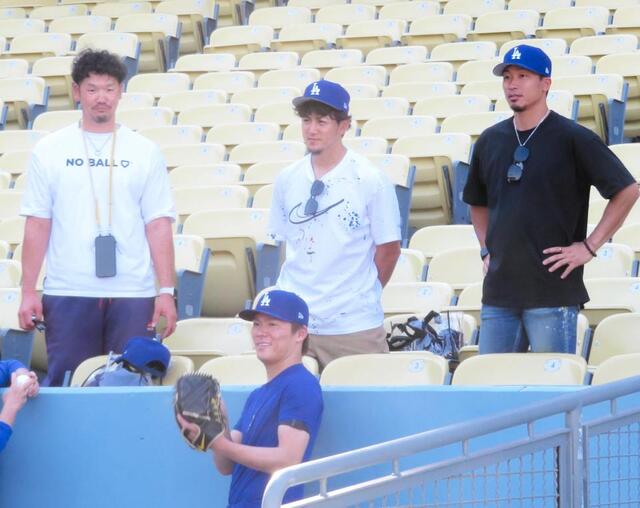 山本　オリックス勢現地激励に満面笑み