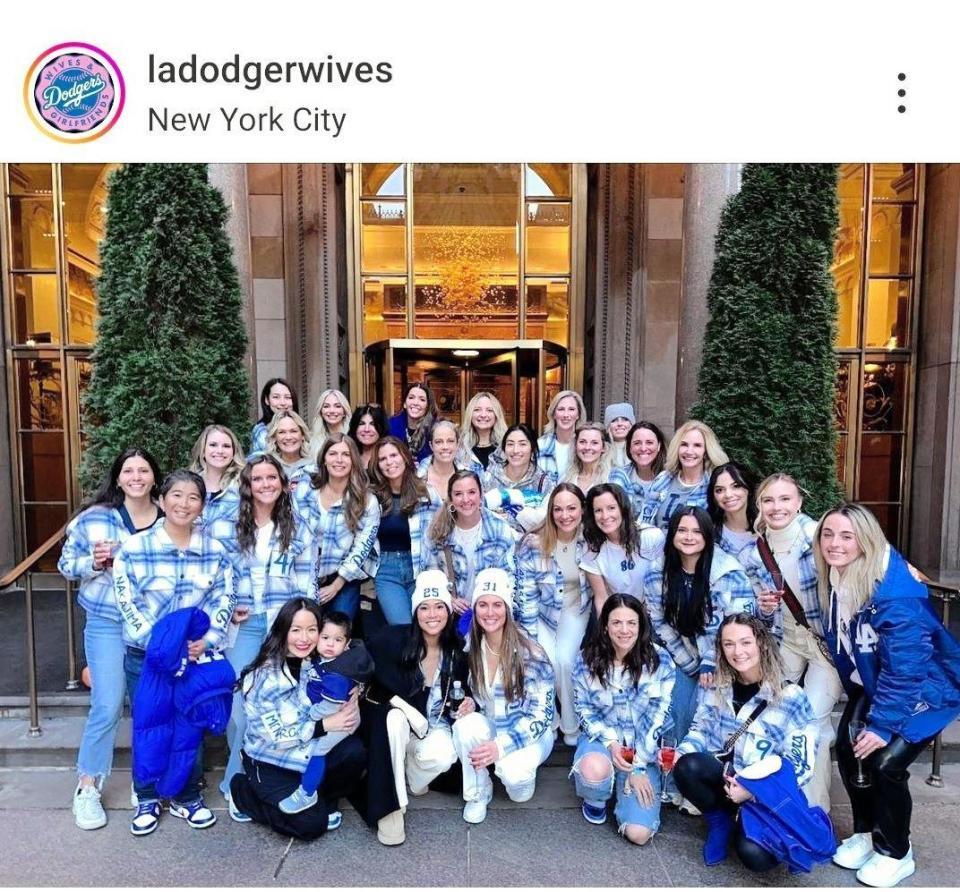 ドジャース奥様会のインスタグラム（＠ｌａｄｏｄｇｅｒｗｉｖｅｓ）から