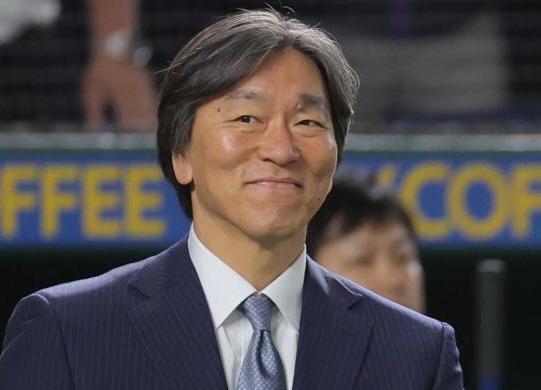 松井秀喜引退ロゴ入り　12球団統一試合球 hqdefault.jpg