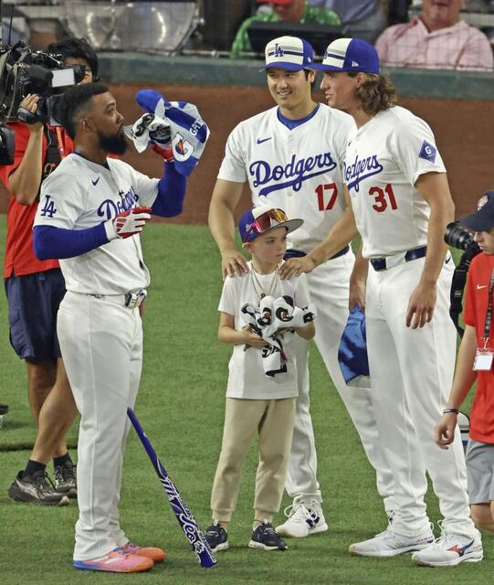 大谷同僚 エコノミー席機内で悲報ｗｗ