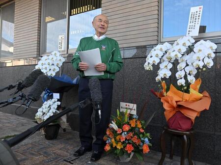 　イチロー氏の日米野球殿堂入りが発表され、取材に応じる鈴木宣之さん（撮影・北村雅宏）