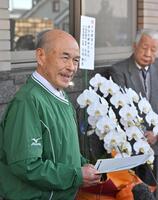 　イチロー氏の日米野球殿堂入りが発表され、取材に応じる鈴木宣之さん（撮影・北村雅宏）