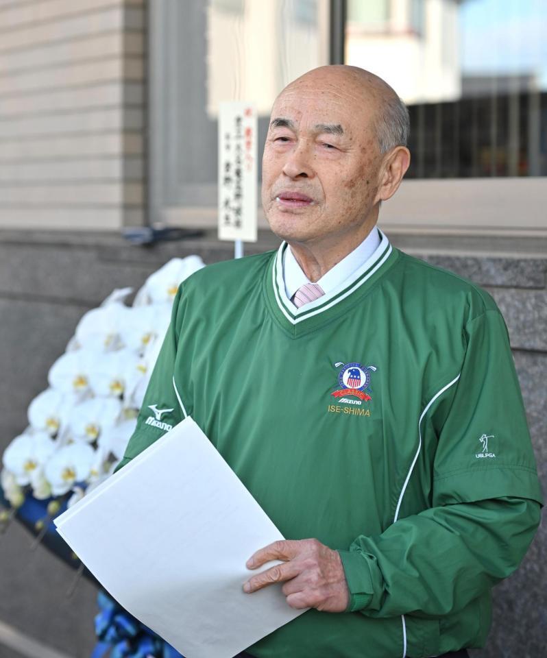 　イチロー氏の日米野球殿堂入りが発表され、取材に応じる鈴木宣之さん（撮影・北村雅宏）