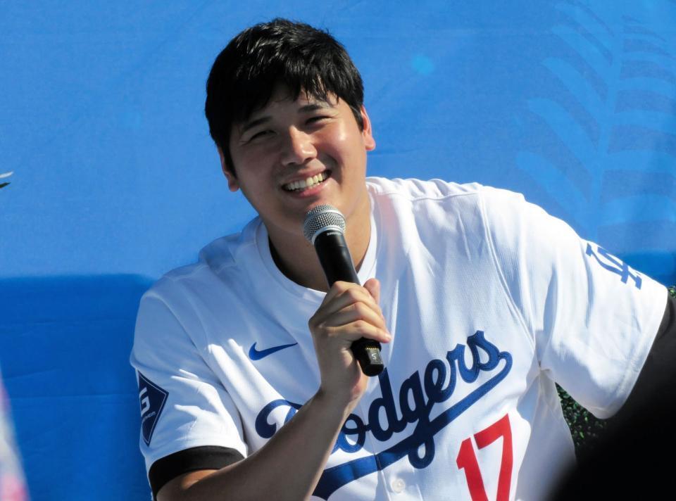 　トークショーで質問に答える大谷（撮影・小林信行）