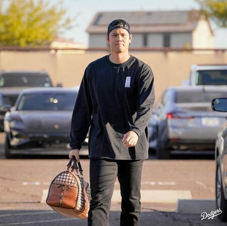 ドジャース 大谷翔平キラーに寄り添った気配りのベテラン 一緒に球場入り 昨年は大谷にドッキリ、山本にワインプレゼント スネルはおしゃれ