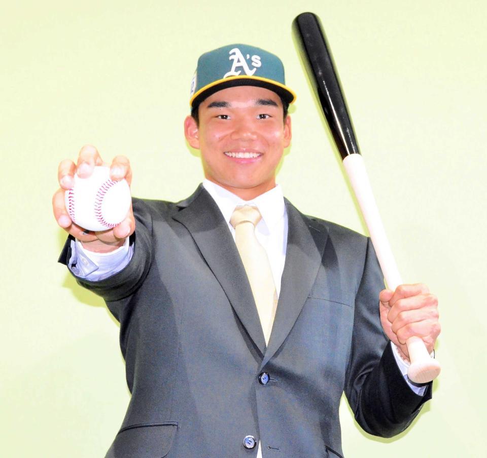 　アスレチックスとマイナー契約を結び、二刀流での活躍を誓った桐朋・森井