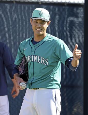 藤浪晋太郎　エメラルドグリーンのユニ姿が斬新　青柳晃洋＆小笠原慎之介は赤　米新天地で印象ガラリ