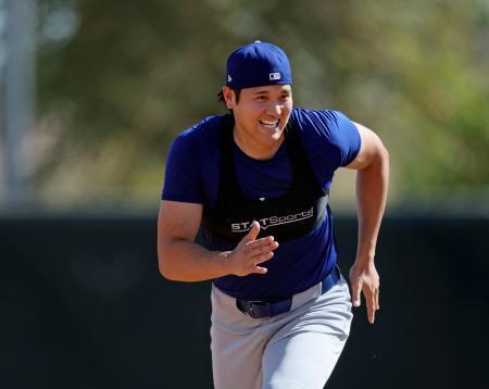 カブス鈴木、オープン戦で無安打　今永は実戦形式の練習で５三振