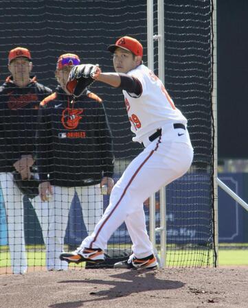 菅野智之　初の実戦形式登板、打者８人に２６球「いい一歩を踏み出せた」