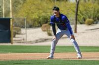 　走塁練習で笑顔を見せる大谷（共同）