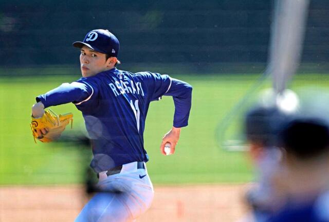 ドジャース・佐々木朗希 対外選手との初対戦でいきなり被弾も