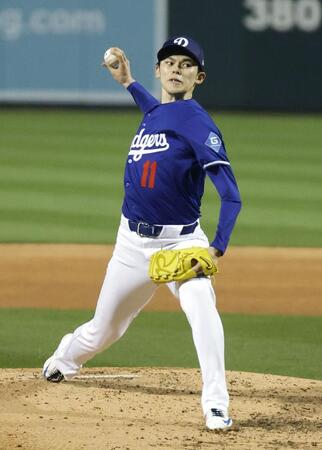 　レッズ戦の５回からオープン戦に初登板した佐々木朗希（提供・共同通信社）