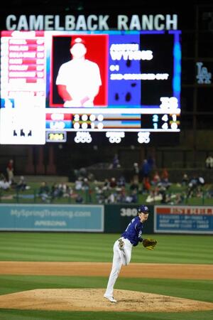 　レッズ戦で２番手でオープン戦に初登板したドジャース・佐々木（共同）