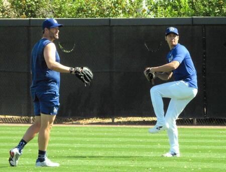 ロバーツ監督、大谷の投手復帰時期に慎重「みなさんや翔平に期待持たせたくない」先発陣人材豊富　開幕直前は打撃調整重視へ