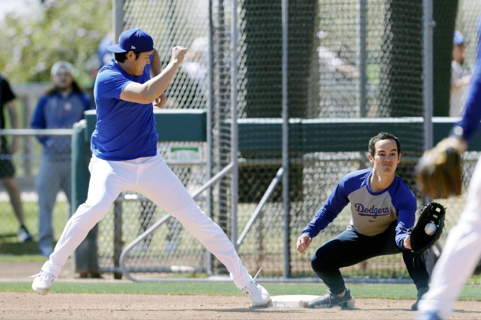 　帰塁練習をするドジャース・大谷