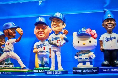 ドジャース「没入体験」も　開幕戦へイベント盛況