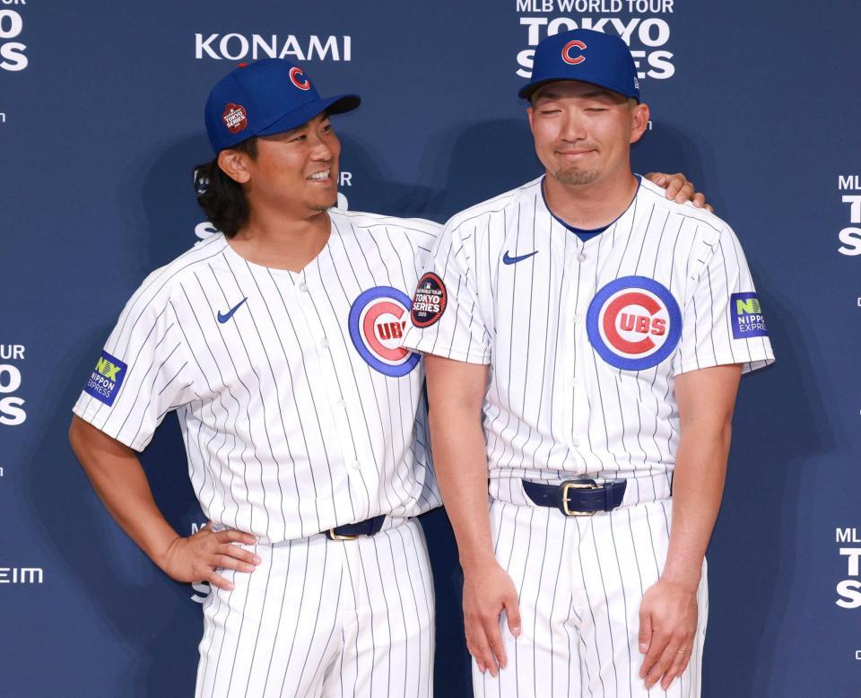  並んでおどけるカブス・今永昇太、鈴木誠也（撮影・金田祐二）