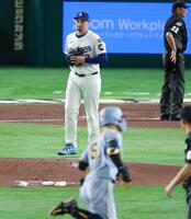 　４回、佐藤輝に３ランを浴びたスネル（撮影・金田祐二）