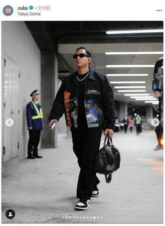 　球場入りするアマヤ。カブスの球団公式インスタグラム（ｃｕｂｓ）より