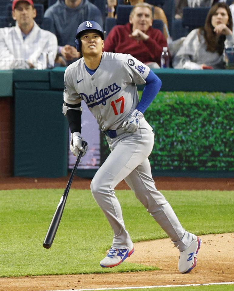 　フィリーズ戦の３回、中飛に倒れたドジャース・大谷