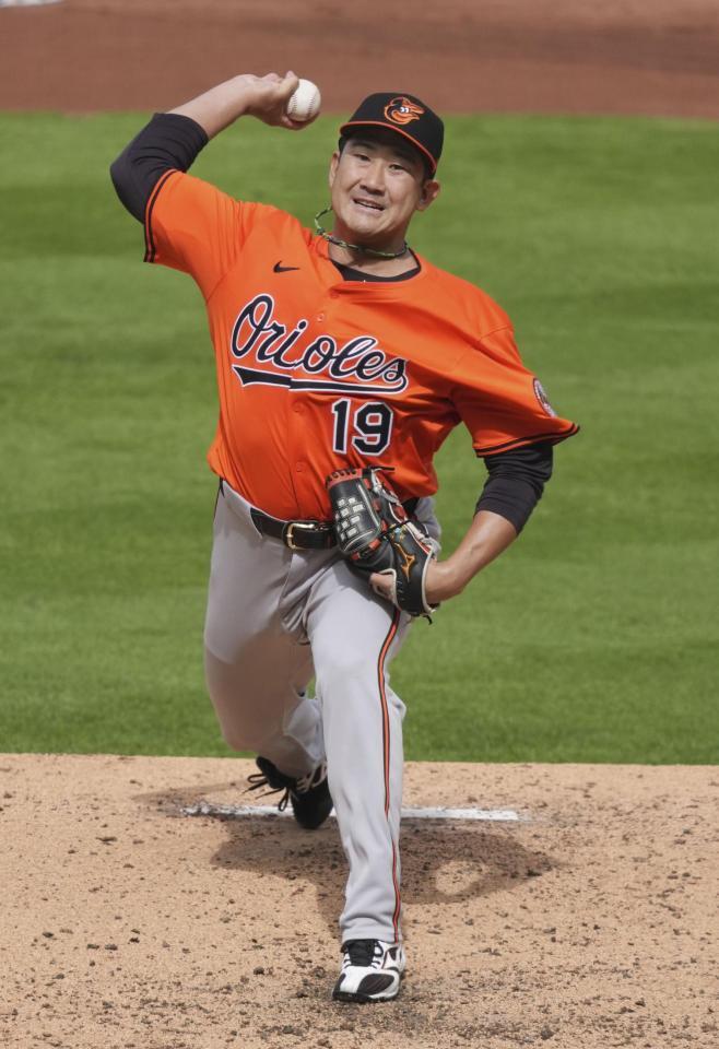 　先発した菅野（共同）