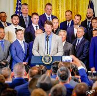 　スピーチを行うカーショー（ロサンゼルス・ドジャース提供）