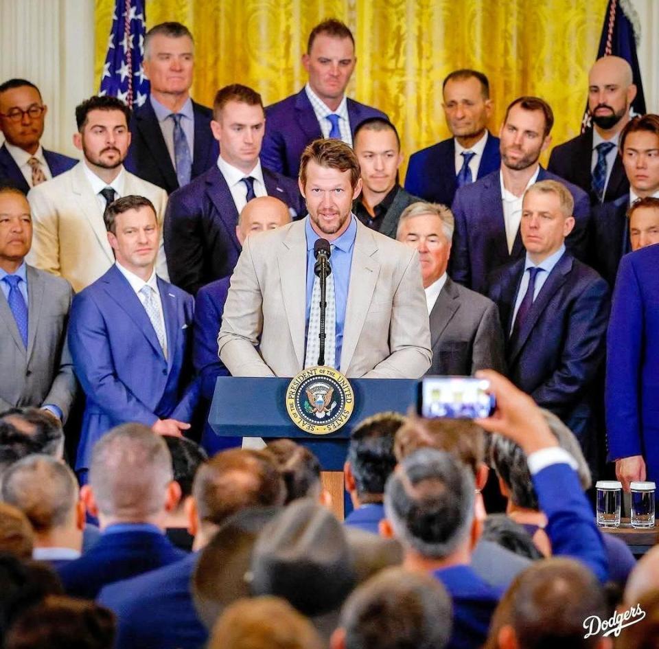 　スピーチを行うカーショー（ロサンゼルス・ドジャース提供）