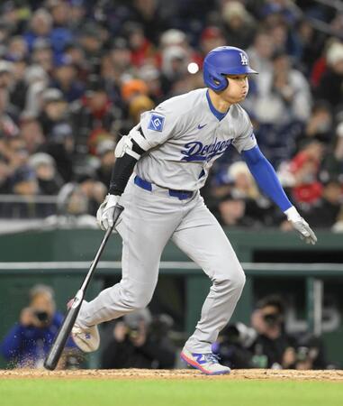 　５回、二ゴロに倒れる大谷（共同）