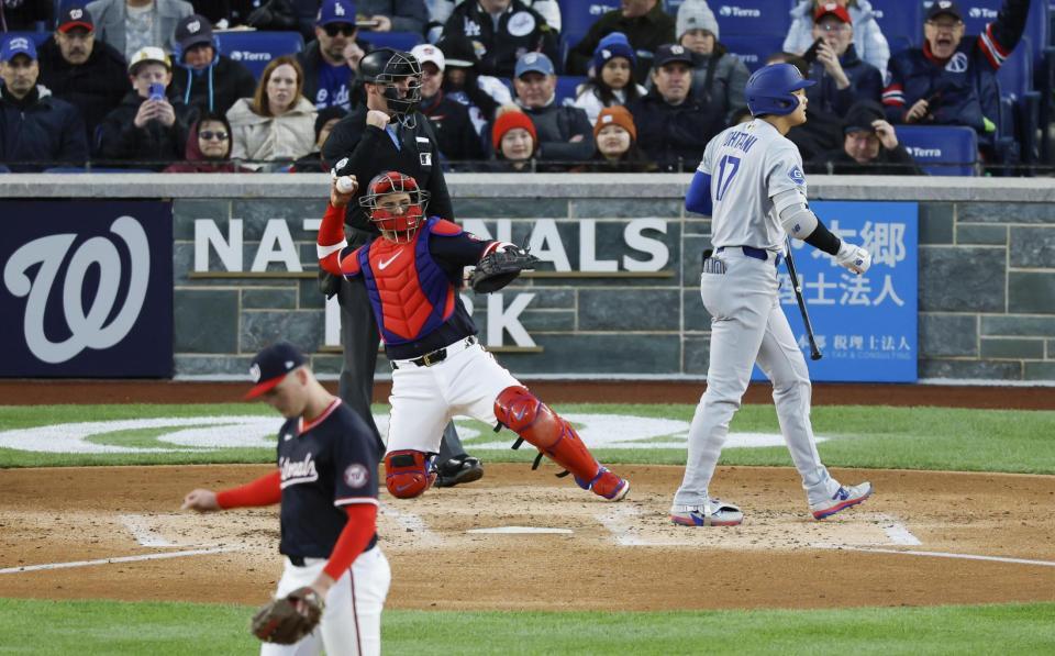 　３回、空振り三振に倒れた大谷（共同）