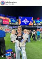 マンシー夫人。ドジャース奥さま会のインスタグラム＠ｌａｄｏｄｇｅｒｗｉｖｅｓより