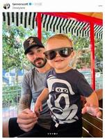 　タナ-・スコットのインスタグラム（ｔａｎｎｅｒｓｃｏｔｔ）