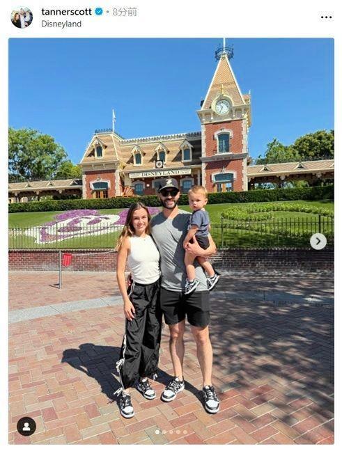 　タナ-・スコットのインスタグラム（ｔａｎｎｅｒｓｃｏｔｔ）