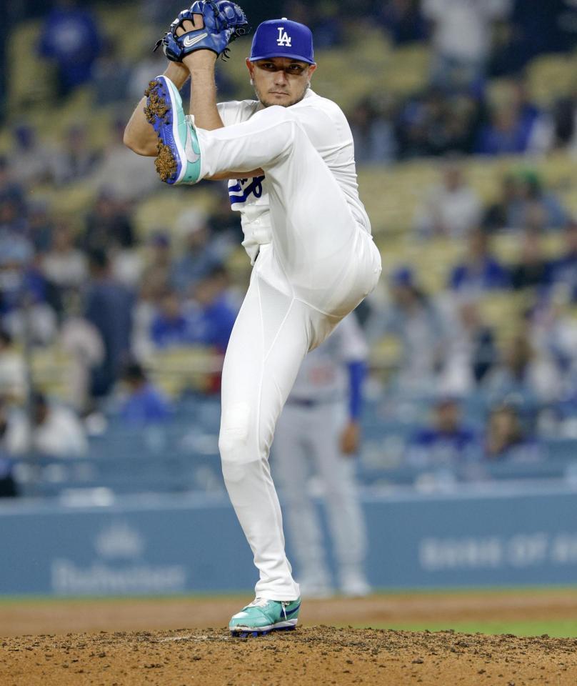 　９回、投球するロハス（ゲッティ＝共同）