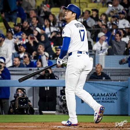　３回、本塁打を放つドジャース・大谷（ロサンゼルス・ドジャース提供）
