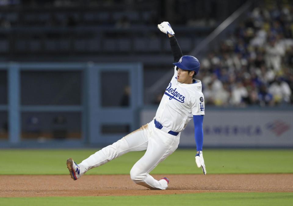 　３回、二盗する大谷