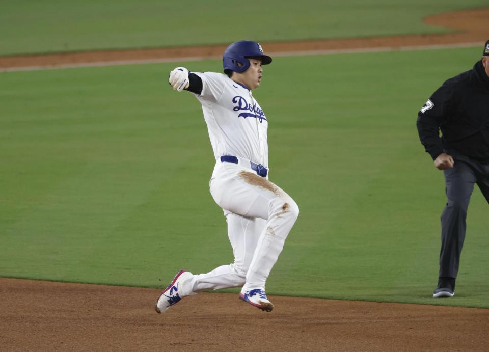 　３回、二盗する大谷