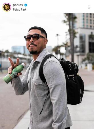 　遠征へ向かうエストラーダ。パドレスのインスタグラム（ｐａｄｒｅｓ）より