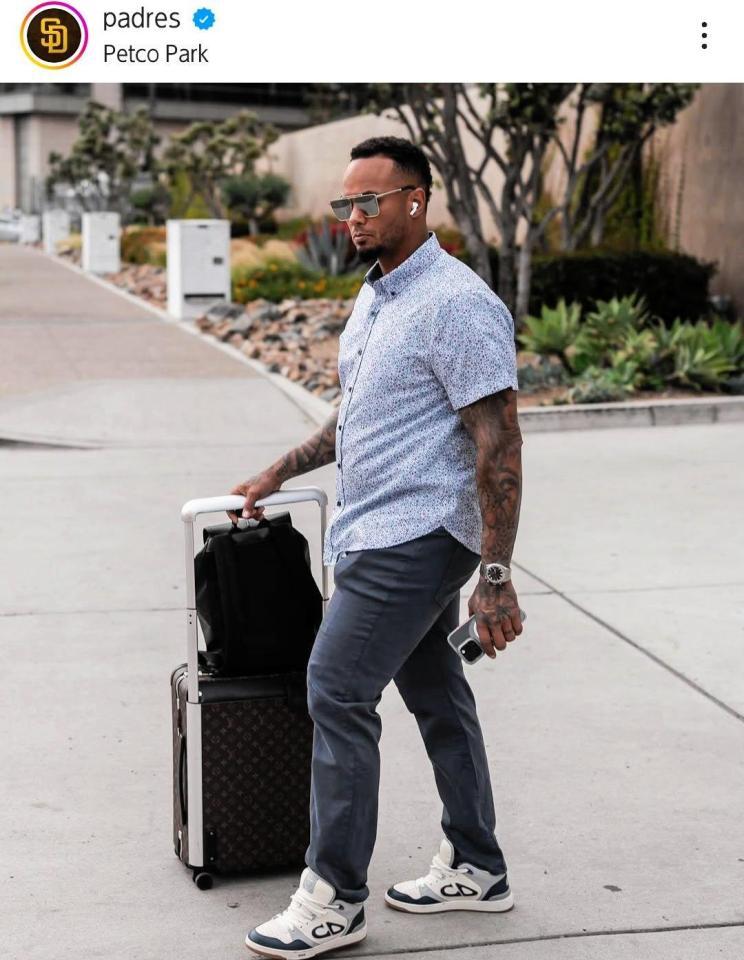 　遠征へ向かうマルドナド。パドレスのインスタグラム（ｐａｄｒｅｓ）より
