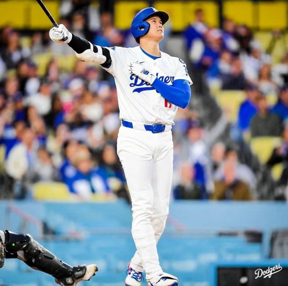 　初回、６号ソロを放った大谷（ロサンゼルス・ドジャース提供）
