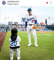 　ドジャーワイブスのインスタグラム（ｌａｄｏｄｇｅｒｗｉｖｅｓ）より