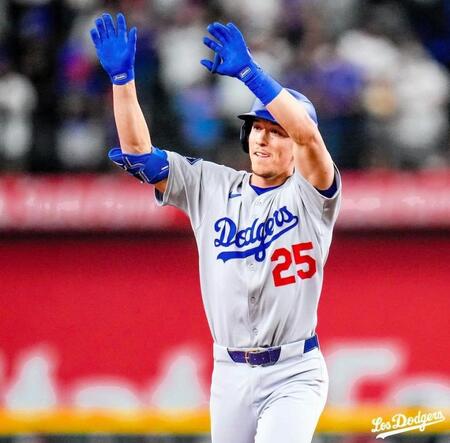 　初回、先頭打者本塁打を放ったエドマン（ロサンゼルス・ドジャース提供）