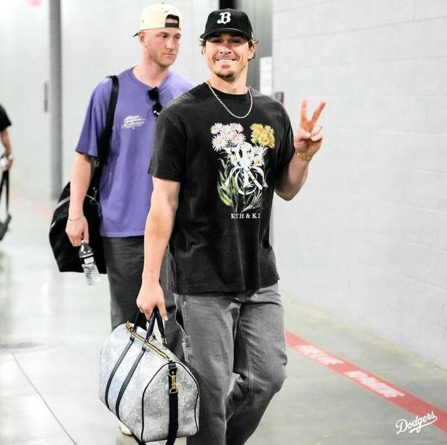 ド軍キケのキャップが！オリックスファン歓喜 山本由伸はうっかり